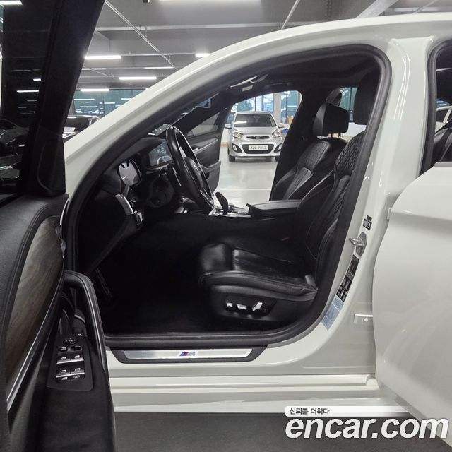 BMW 5 Series (G30) 520d xDrive M Sport Package Plus 2018 — фото 17
