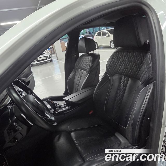 BMW 5 Series (G30) 520d xDrive M Sport Package Plus 2018 — фото 19