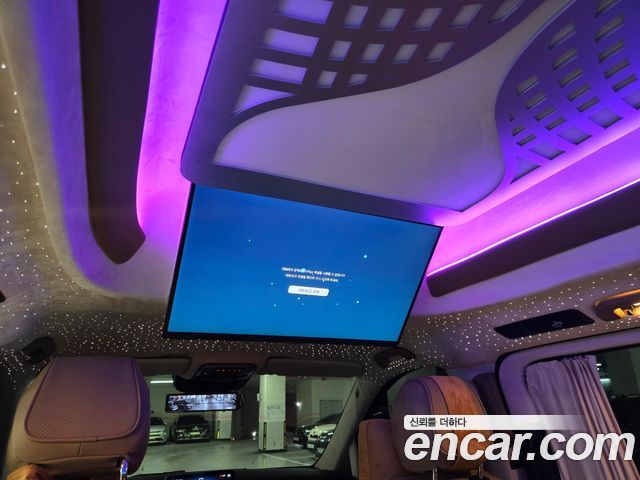 Mercedes-Benz V-Class V220 CDI W447 2023 — фото 21
