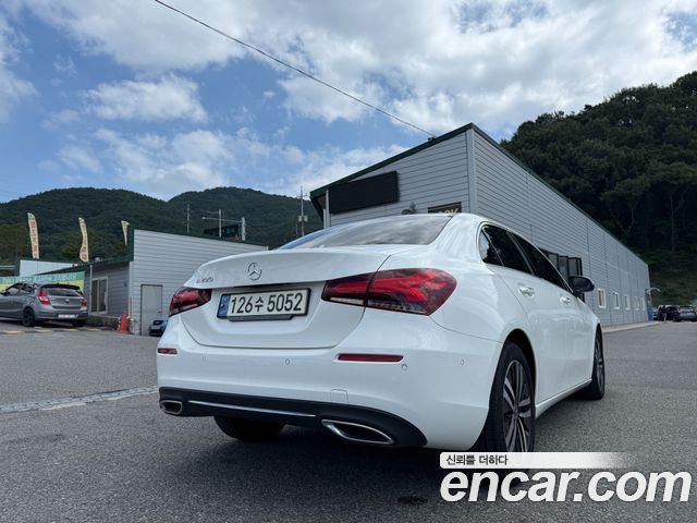 Mercedes-Benz A-Class (W177) A220 Sedan 2021 — фото 7