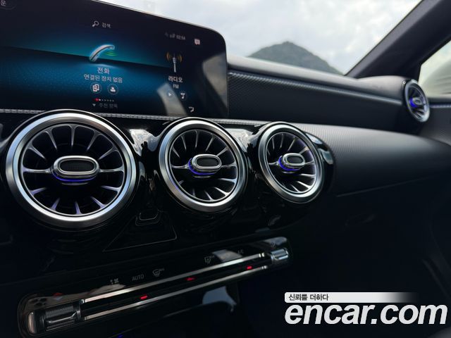 Mercedes-Benz A-Class (W177) A220 Sedan 2021 — фото 15