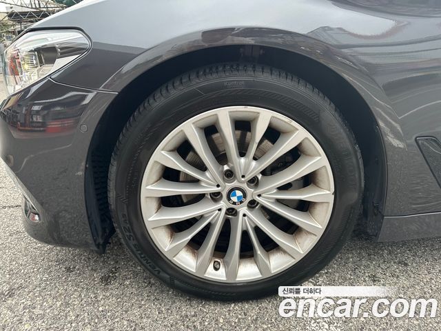 BMW 5 Series (G30) 520d Luxury Special Edition 2018 — фото 5