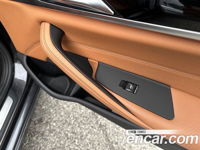 BMW 5 Series (G30) 520d Luxury Special Edition 2018 — фото 15