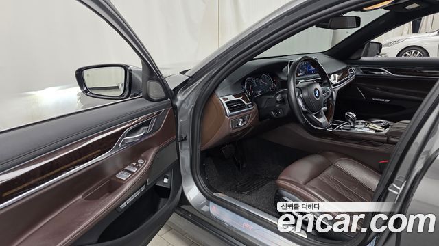 BMW 7 Series (G11) 730Ld xDrive 2016 — фото 10