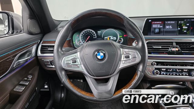 BMW 7 Series (G11) 730Ld xDrive 2016 — фото 17