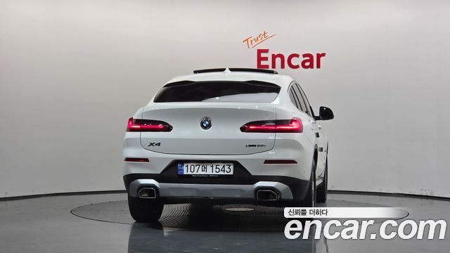 BMW X4 (G02) xDrive20i xLine 2023 — фото 4