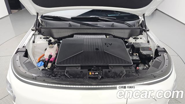 Hyundai Kona Electric (SX2) Long Range Premium 2023 — фото 6