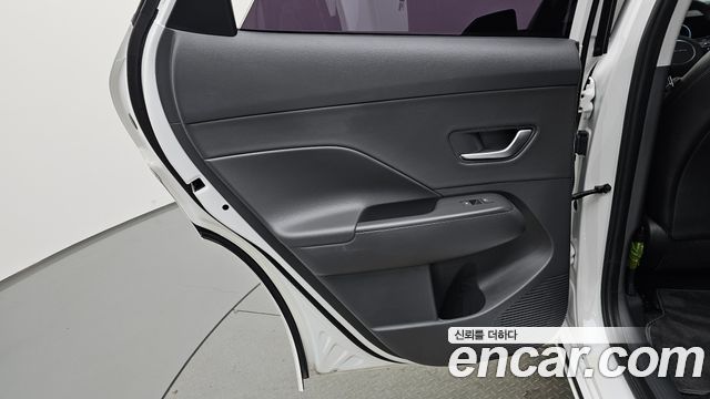 Hyundai Kona Electric (SX2) Long Range Premium 2023 — фото 25