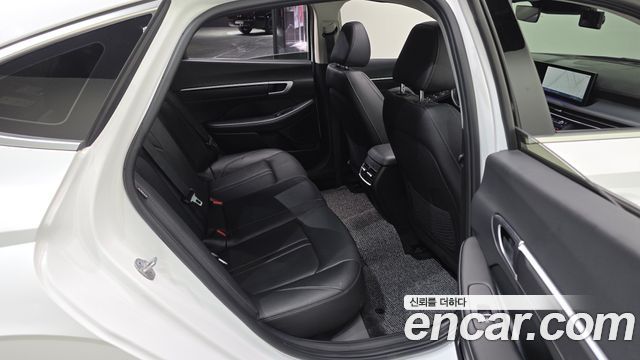 Hyundai Sonata The Edge (DN8) 2.0 Exclusive 2024 — фото 11