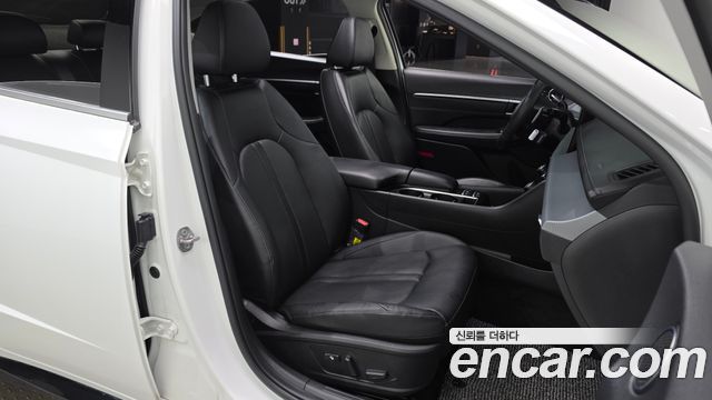 Hyundai Sonata The Edge (DN8) 2.0 Exclusive 2024 — фото 26