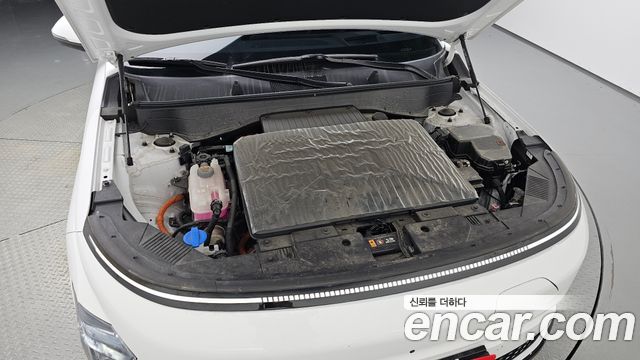 Hyundai Kona Electric (SX2) Long Range Premium 2023 — фото 6
