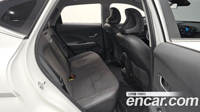 Hyundai Kona Electric (SX2) Long Range Premium 2023 — фото 12