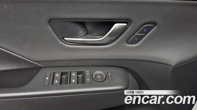 Hyundai Kona Electric (SX2) Long Range Premium 2023 — фото 28