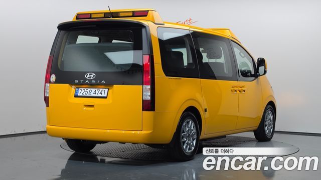 Hyundai Staria L3.5  Kinder Safety Car 15-Seater 2025 — фото 2