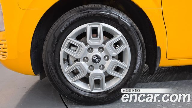 Hyundai Staria L3.5  Kinder Safety Car 15-Seater 2025 — фото 5