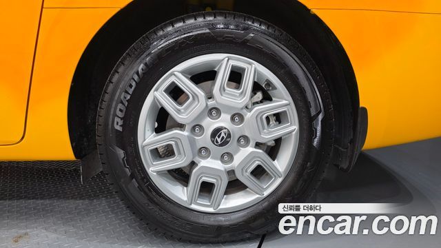 Hyundai Staria L3.5  Kinder Safety Car 15-Seater 2025 — фото 21