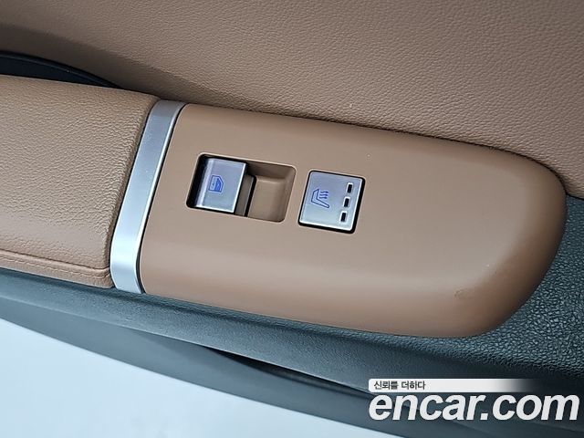 Hyundai Grandeur (GN7) 3.5 LPG 2WD Premium 2023 — фото 18