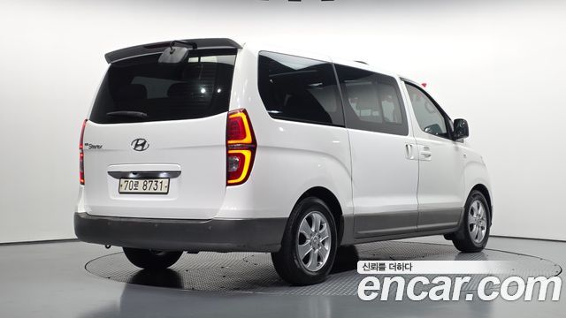 Hyundai Grand Starex Wagon 11-Seater Modern 2019 — фото 2