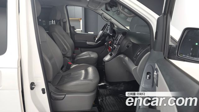 Hyundai Grand Starex Wagon 11-Seater Modern 2019 — фото 11