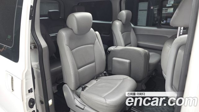 Hyundai Grand Starex Wagon 11-Seater Modern 2019 — фото 12