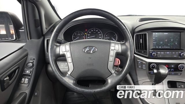 Hyundai Grand Starex Wagon 11-Seater Modern 2019 — фото 14