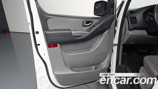 Hyundai Grand Starex Wagon 11-Seater Modern 2019 — фото 25