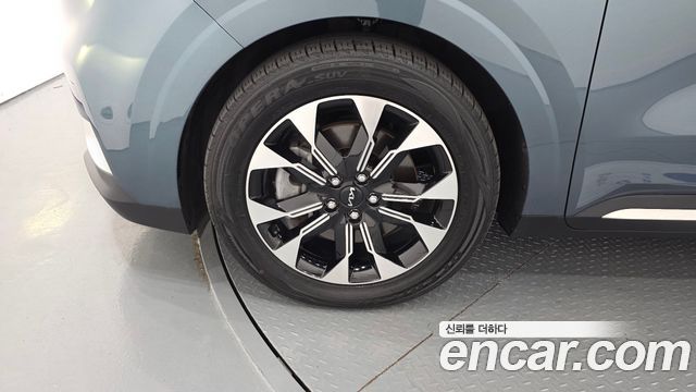 Kia Carnival (IV) Diesel 7-Seater Signature 2023 — фото 5