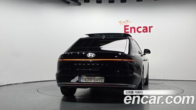 Hyundai Grandeur (GN7) 2,5 Gasoline 2WD Premium 2023 — фото 4