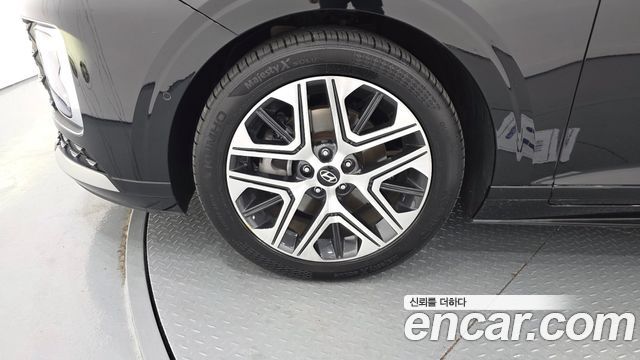 Hyundai Grandeur (GN7) 2,5 Gasoline 2WD Premium 2023 — фото 5