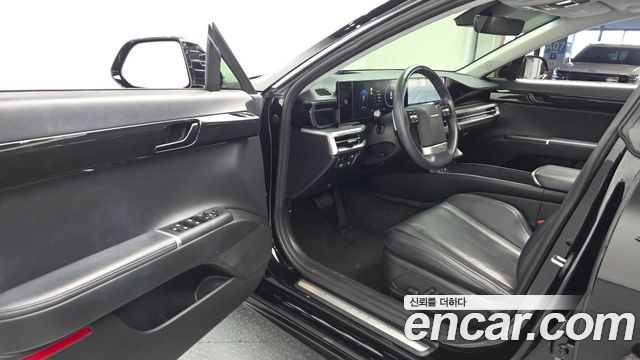 Hyundai Grandeur (GN7) 2,5 Gasoline 2WD Premium 2023 — фото 10