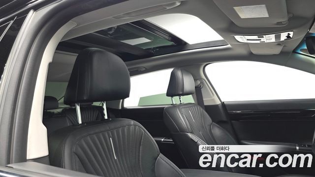 Hyundai Grandeur (GN7) 2,5 Gasoline 2WD Premium 2023 — фото 17