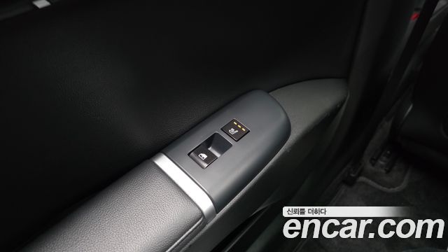Hyundai Grandeur (GN7) 2,5 Gasoline 2WD Premium 2023 — фото 19