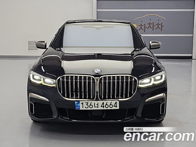 BMW 7 Series (G11) M760Li xDrive 2022 — фото 1
