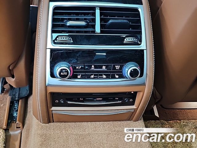 BMW 7 Series (G11) M760Li xDrive 2022 — фото 17