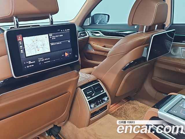 BMW 7 Series (G11) M760Li xDrive 2022 — фото 19