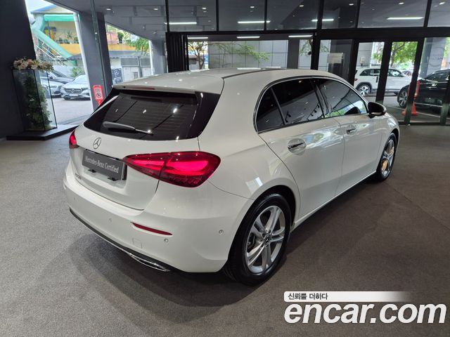 Mercedes-Benz A-Class (W177) A220 Hatchback 2026 — фото 2