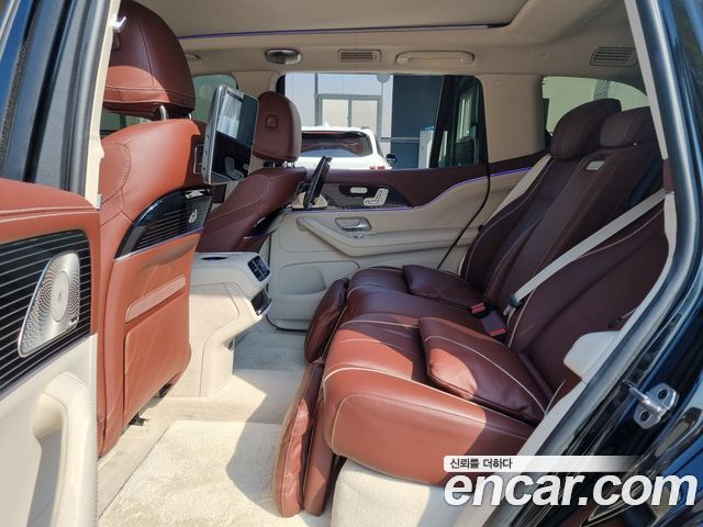 Mercedes-Benz GLS-Class (X167) Maybach GLS600 4MATIC 2023 — фото 16