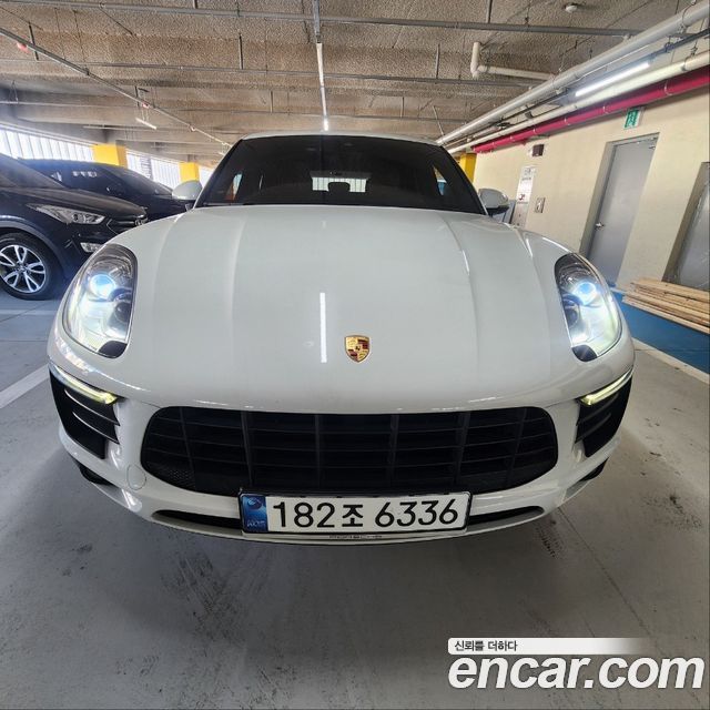 Porsche Macan 2.0 95B 2017 — фото 2