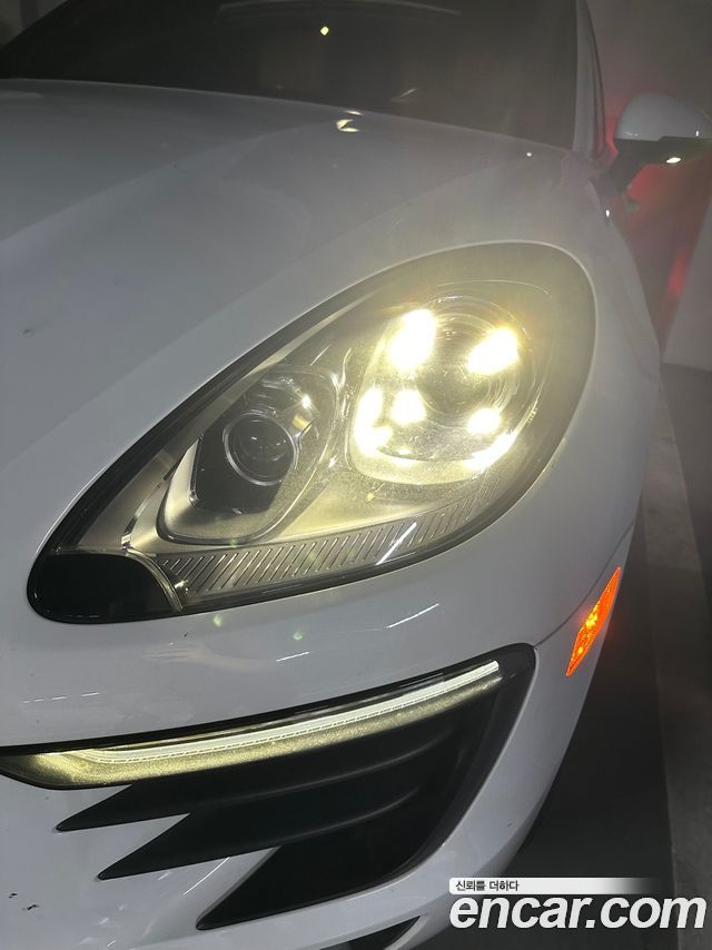 Porsche Macan 2.0 95B 2017 — фото 14