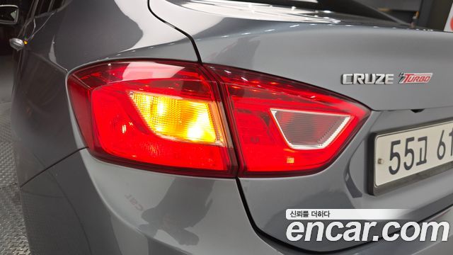 Chevrolet Cruze 1.4 Turbo LS 2017 — фото 23