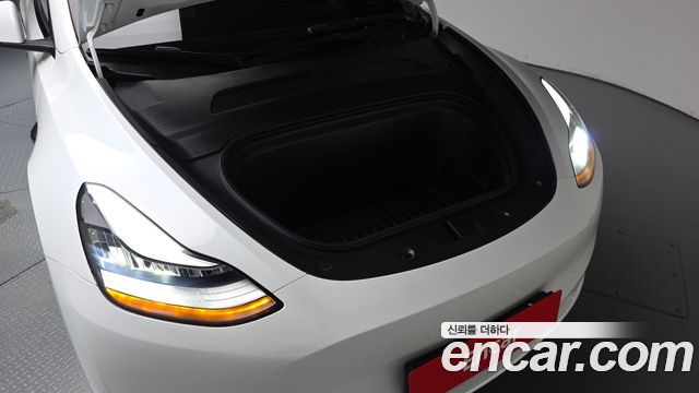Tesla Model Y Long Range AWD 2021 — фото 6