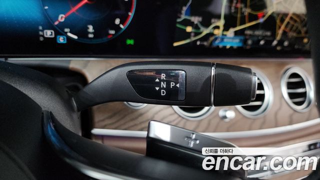 Mercedes-Benz E-Class (W213) E220d 4MATIC Exclusive 2021 — фото 9