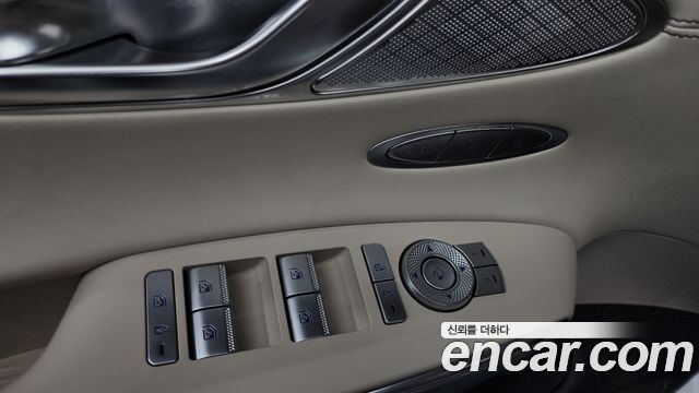 Genesis GV70 2.5T Gasoline 2WD 2023 — фото 27