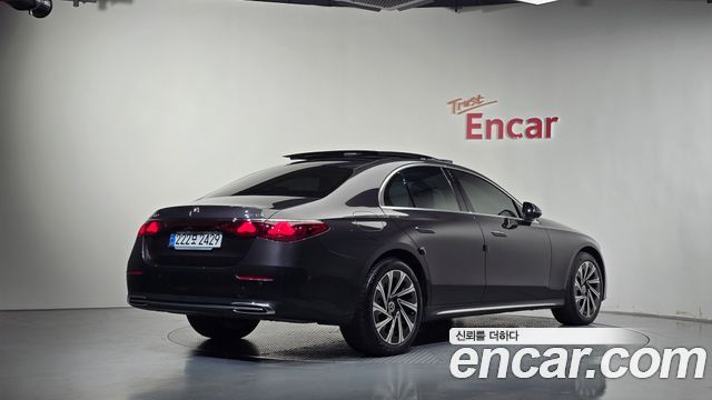 Mercedes-Benz E-Class (W214) E300 4MATIC Exclusive 2024 — фото 2
