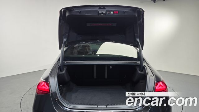 Mercedes-Benz E-Class (W214) E300 4MATIC Exclusive 2024 — фото 23