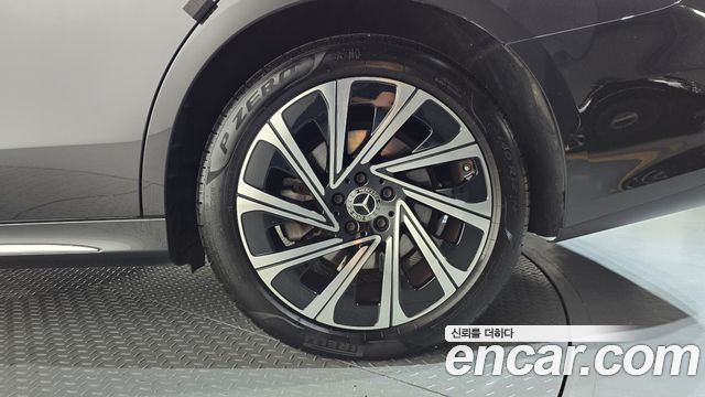 Mercedes-Benz E-Class (W214) E300 4MATIC Exclusive 2024 — фото 27