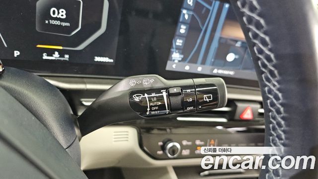 Kia Sportage (V) Gasoline 1.6 Turbo 2WD Signature 2025 — фото 13