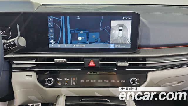 Kia Sportage (V) Gasoline 1.6 Turbo 2WD Signature 2025 — фото 16