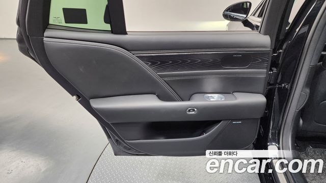 Genesis G90 (RS4) Gasoline 3.5 Turbo AWD 2023 — фото 25