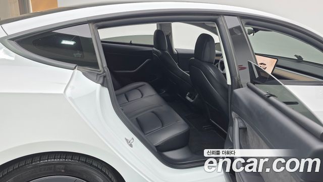 Tesla Model 3 Long Range AWD 2022 — фото 11